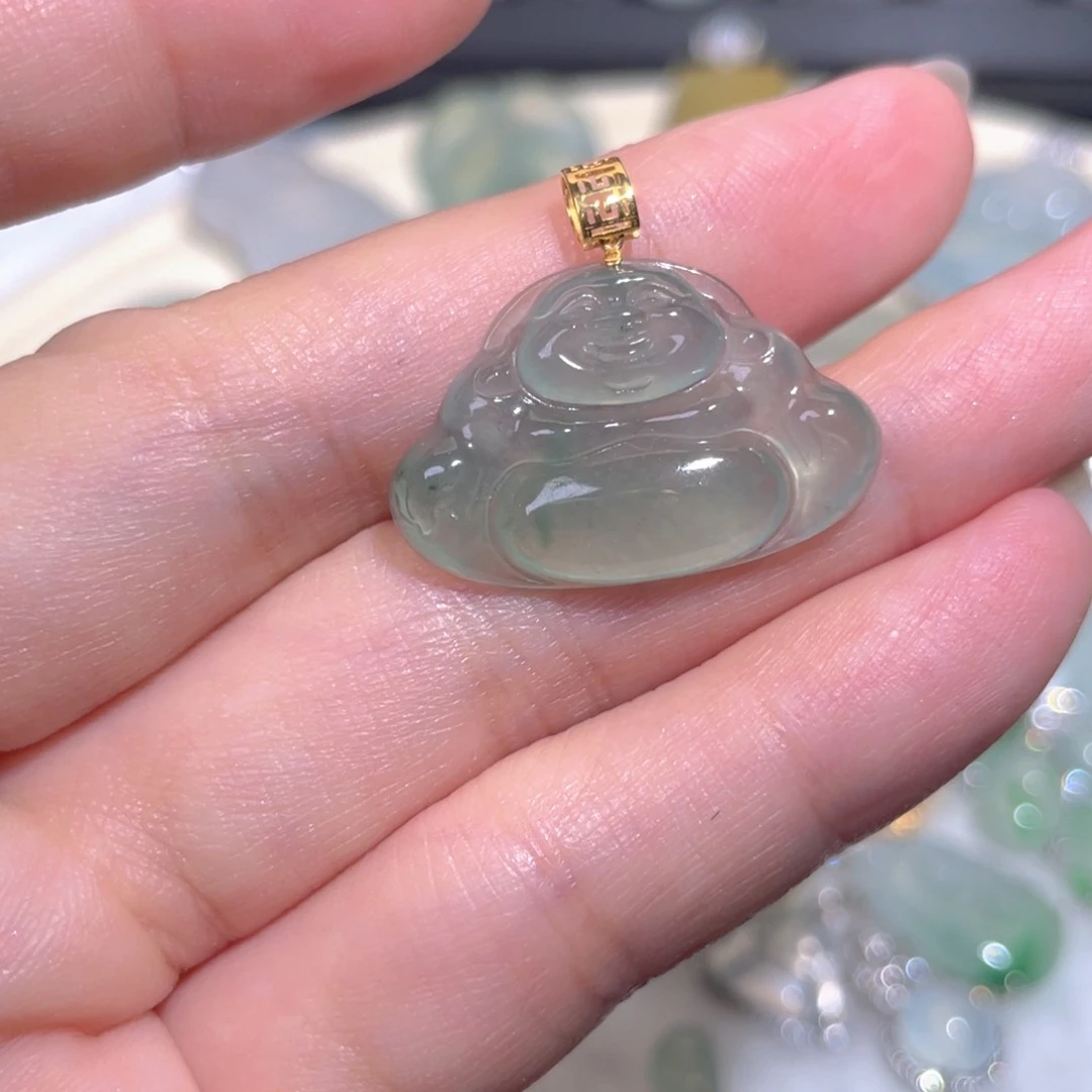 翡翠18K金镶嵌颈饰翡翠
