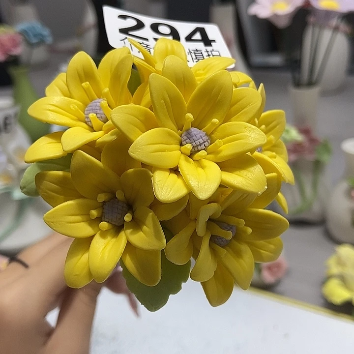 陶瓷纯手工捏花设计