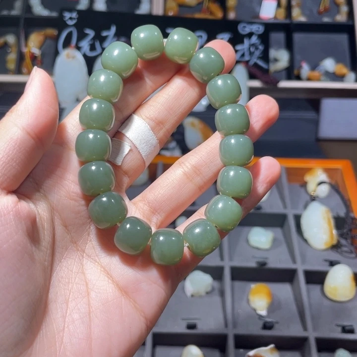 嘿***头和田玉（子料）未镶嵌车挂