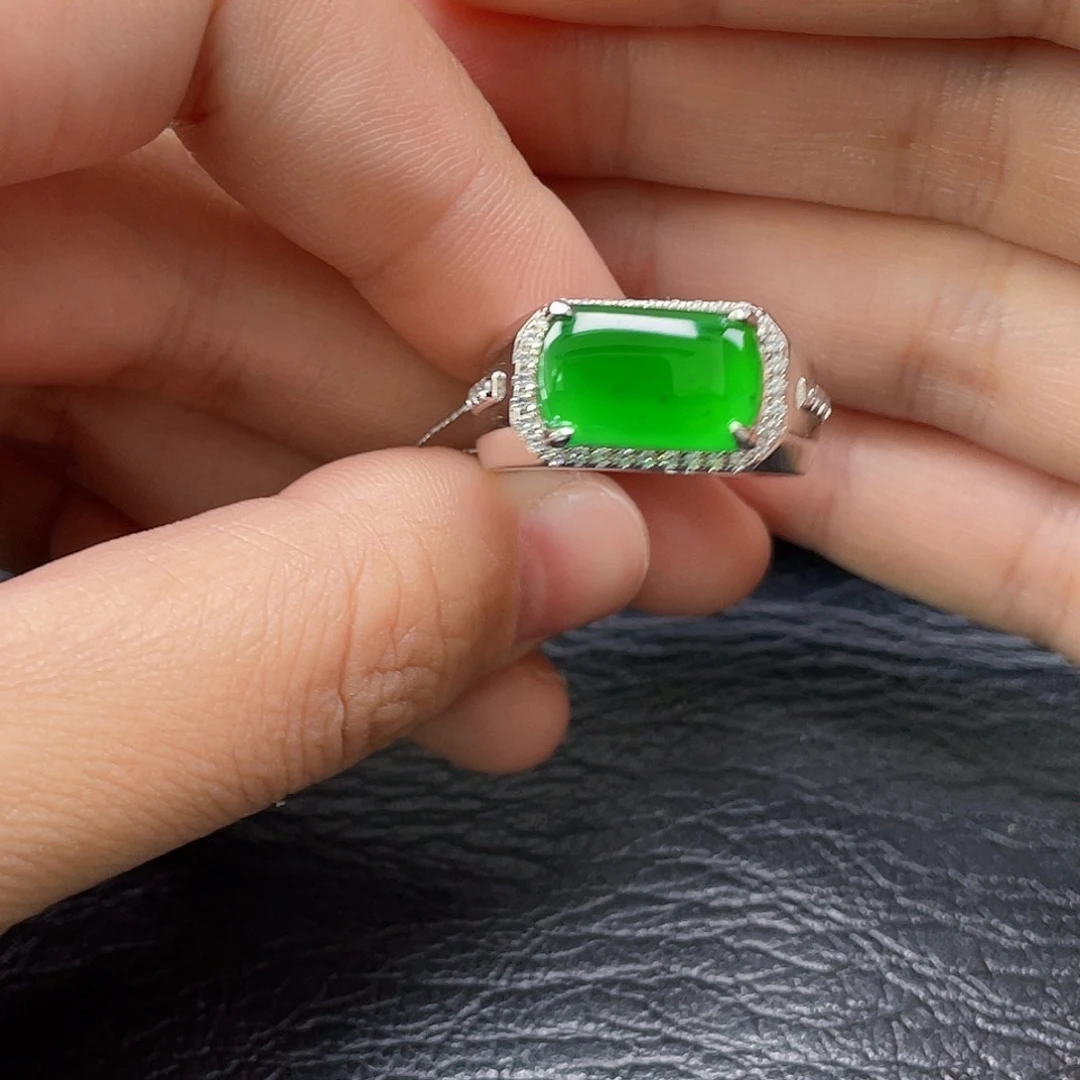 翡翠银S925镶嵌戒指没有运费险3732