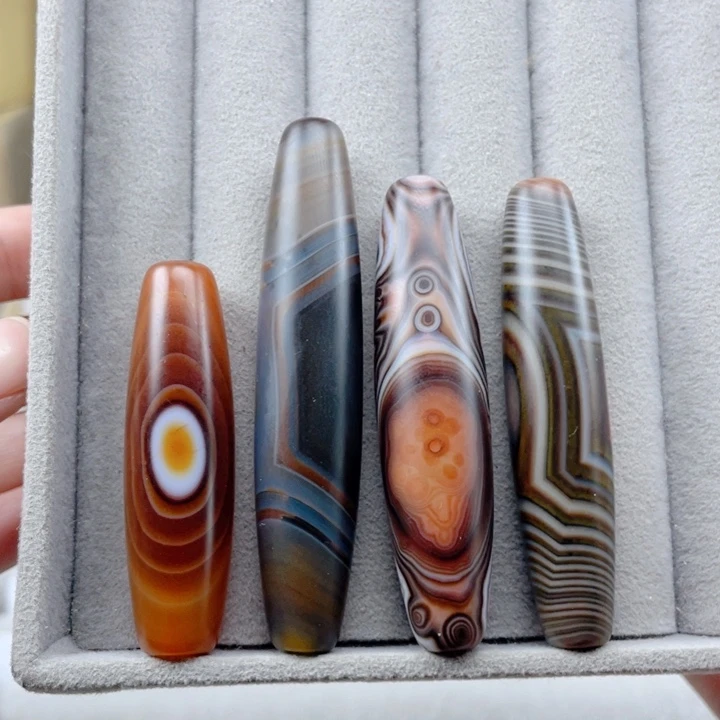 玛瑙/玉髓颈饰未镶嵌鸿*