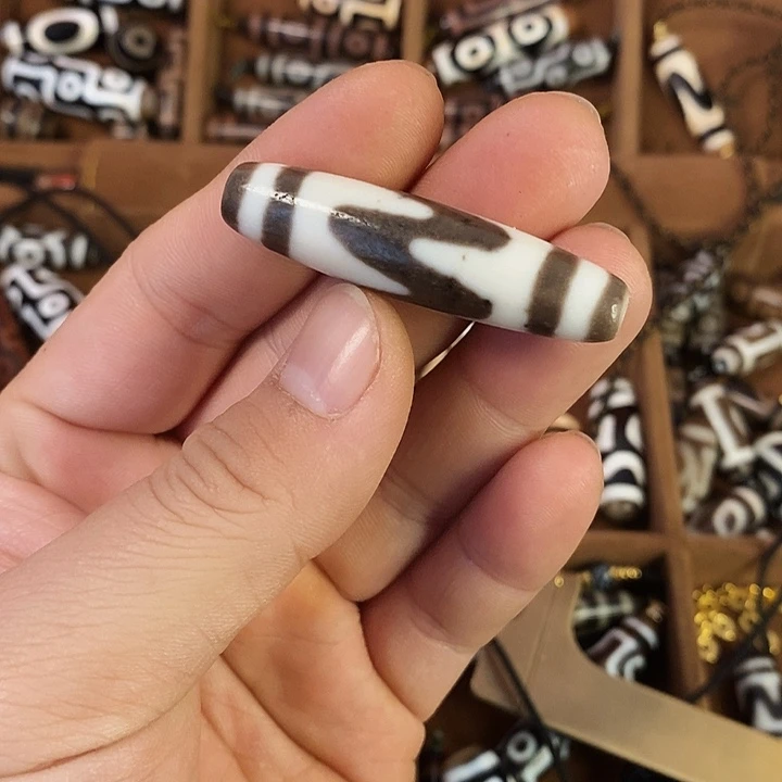 玛瑙/玉髓颈饰未镶嵌杨*