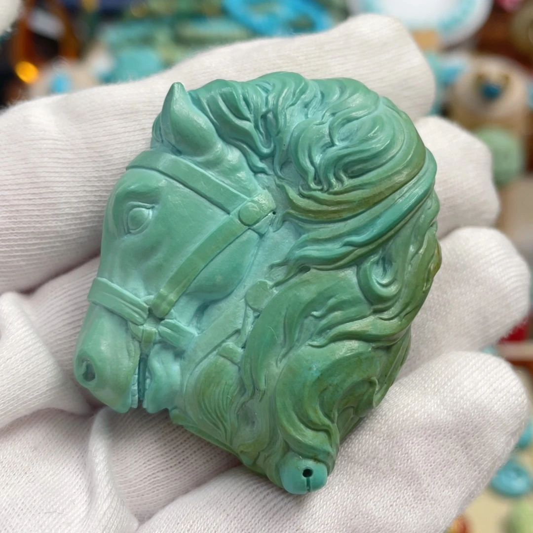 绿松石未镶嵌珠宝奇石