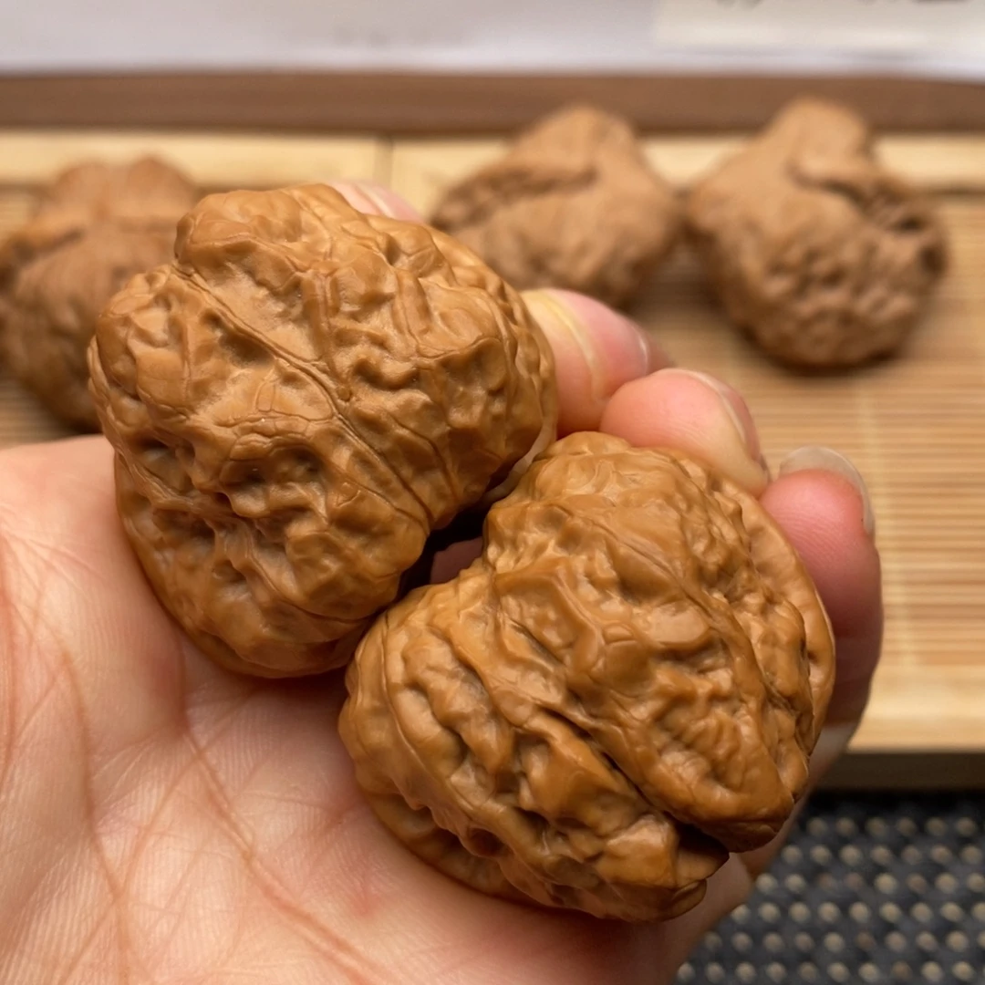 文玩核桃把件全品边38左右