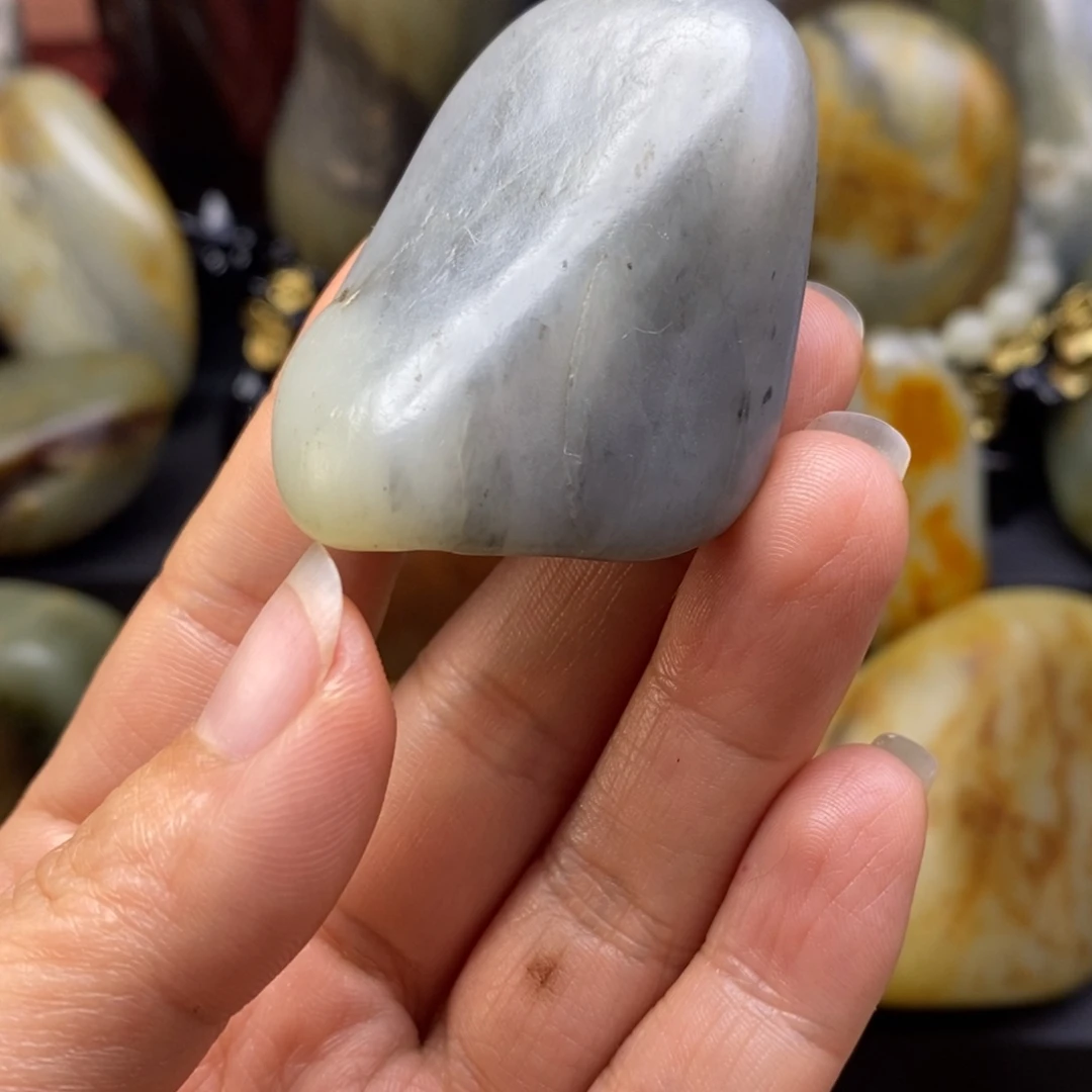 和田玉（子料）未镶嵌颈饰