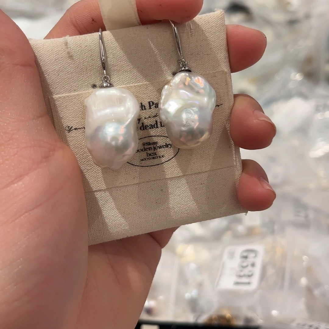 淡水珍珠耳饰合金