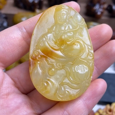 蛇纹石玉未镶嵌颈饰78