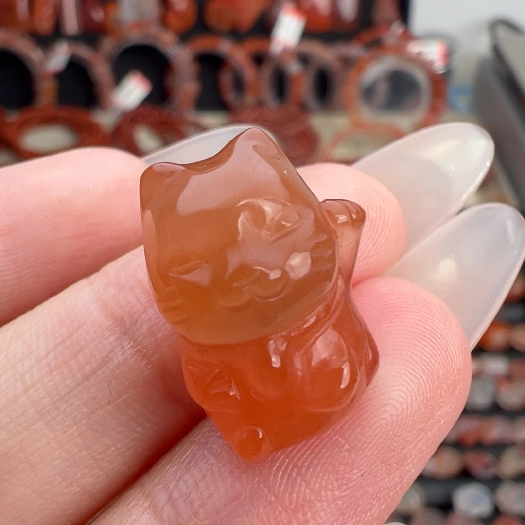 南红玛瑙未镶嵌颈饰招财猫