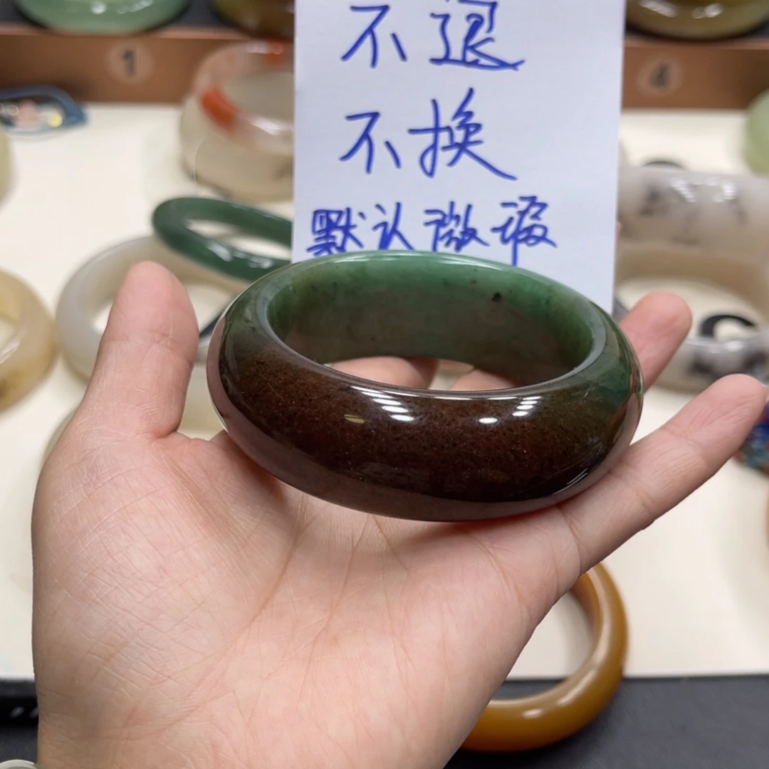 石英岩玉未镶嵌珠宝奇石