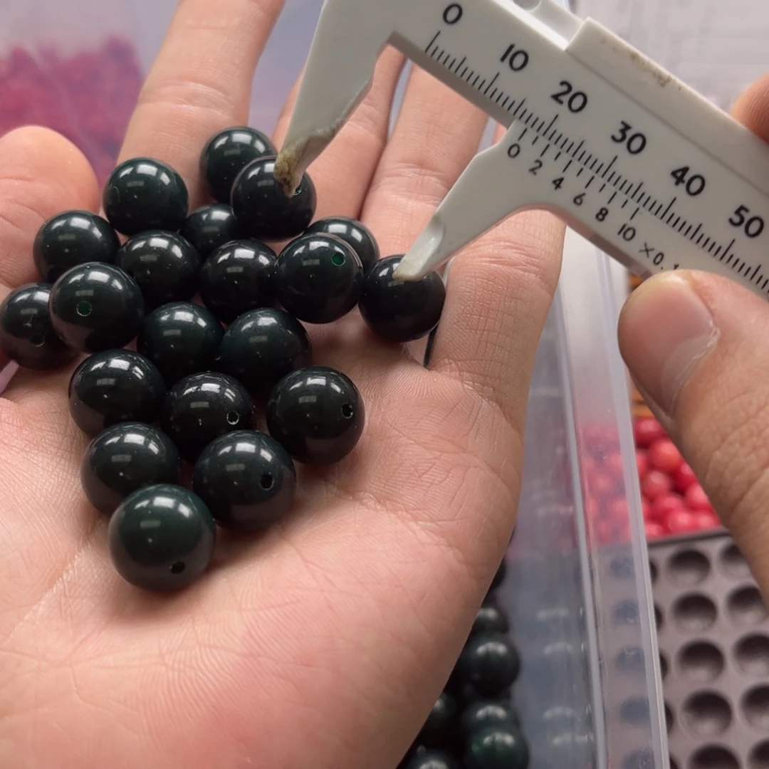 【闪购商品】白玉菩提吊坠q14/50+10颗帝王绿