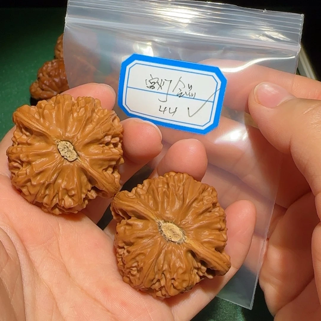文玩核桃把件发发发