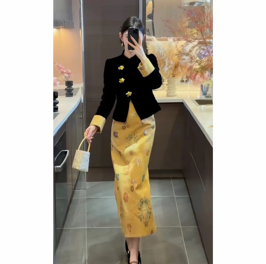 周粥铭顺-【锦上添花】2025新款丝绒收腰显瘦上衣+裙子JJQ5TZ6212