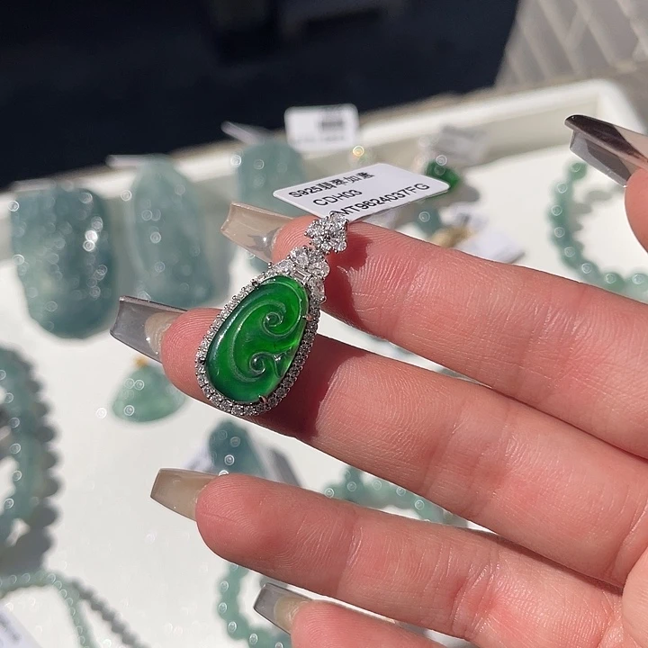 翡翠银S925镶嵌吊坠(不含链)