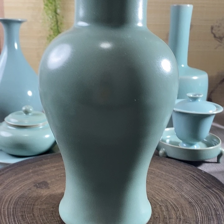 静***穆瓷片观音瓶一一一一一一一一一