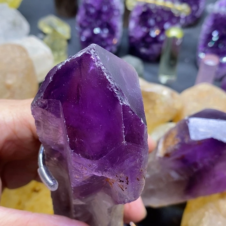 是***…未镶嵌珠宝半成品紫晶