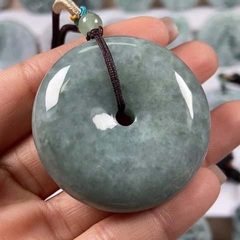 翡翠颈饰未镶嵌平安扣福利