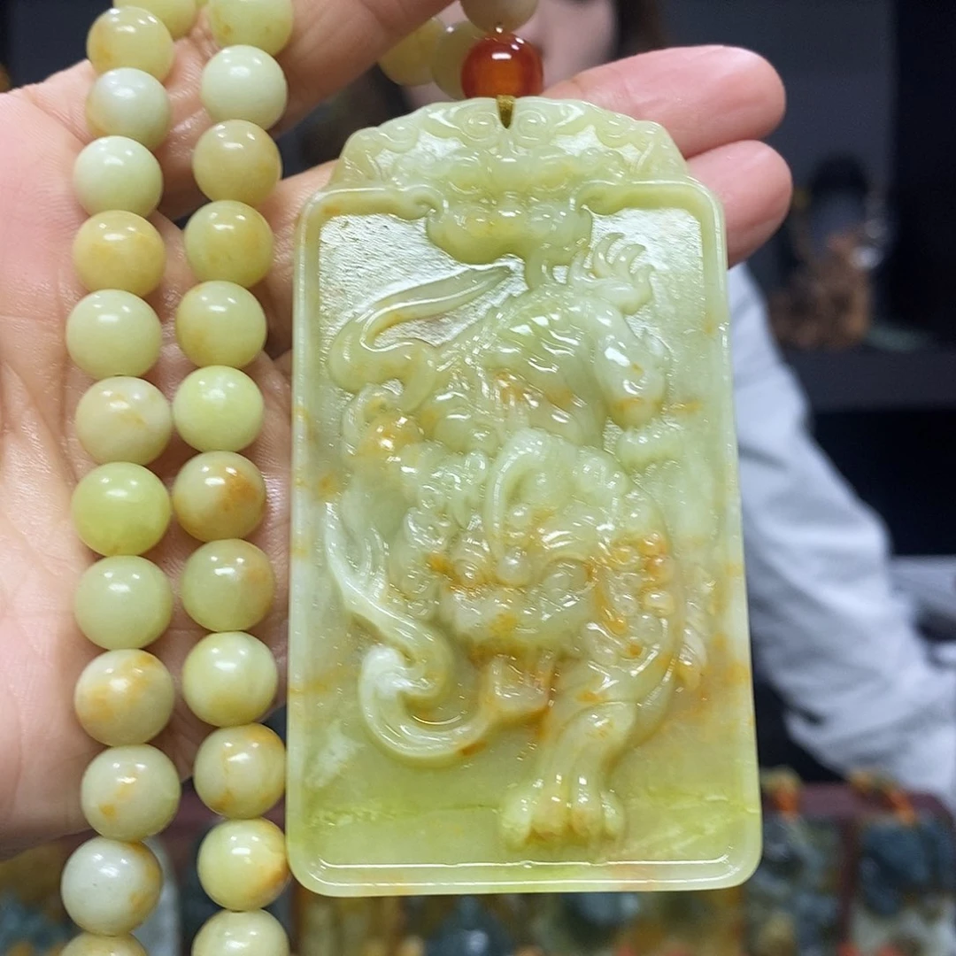 未镶嵌岫玉挂件吊坠