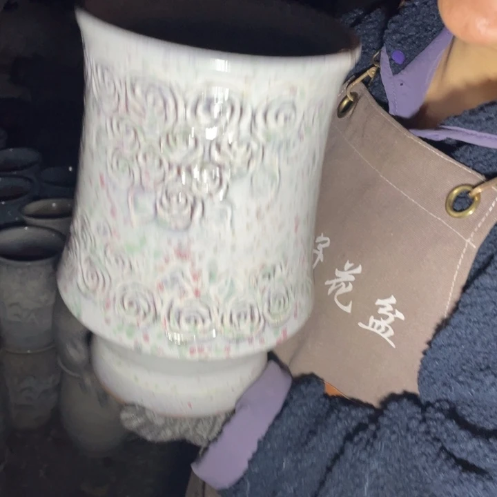 紫砂花盆口20高30瑕疵瑕疵