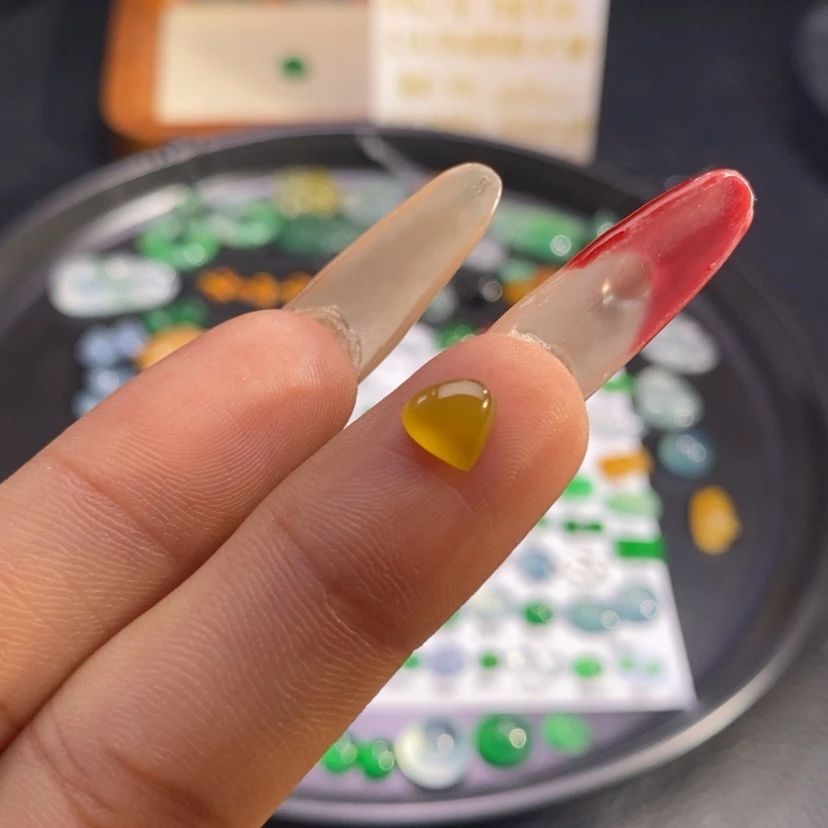 【闪购商品】翡翠挂件未镶嵌水滴