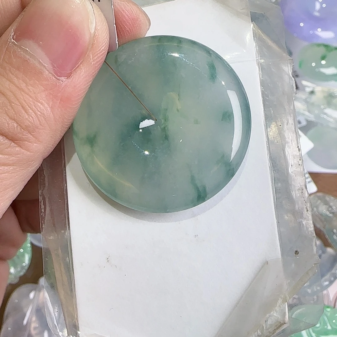 【闪购商品】翡翠吊坠(不含链)未镶嵌