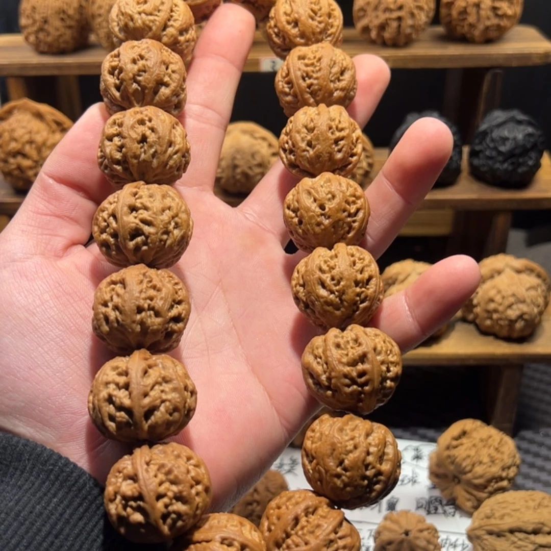 核桃把件缘*冰粗筋八棱霸王龙大手持