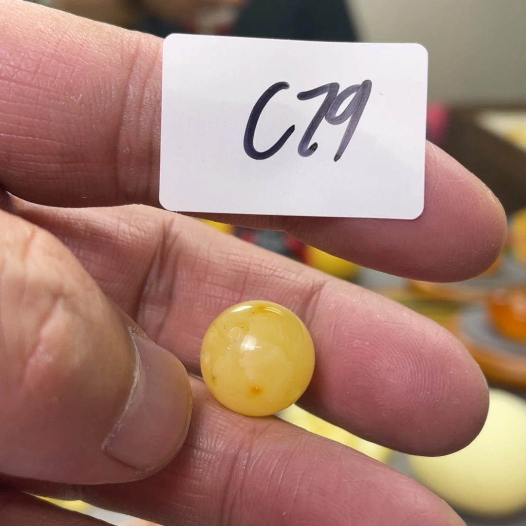 手链琥珀未镶嵌多样性发，发其中一件