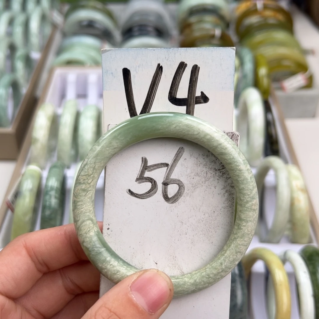 岫玉手镯未镶嵌天然岫玉微瑕