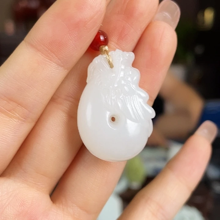 和田玉未镶嵌颈饰定制发货