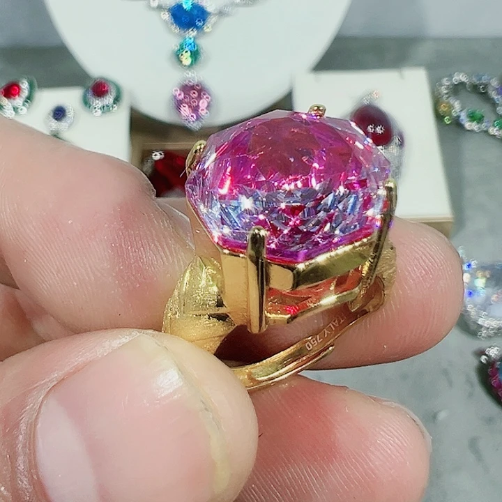 红宝石颈饰未镶嵌