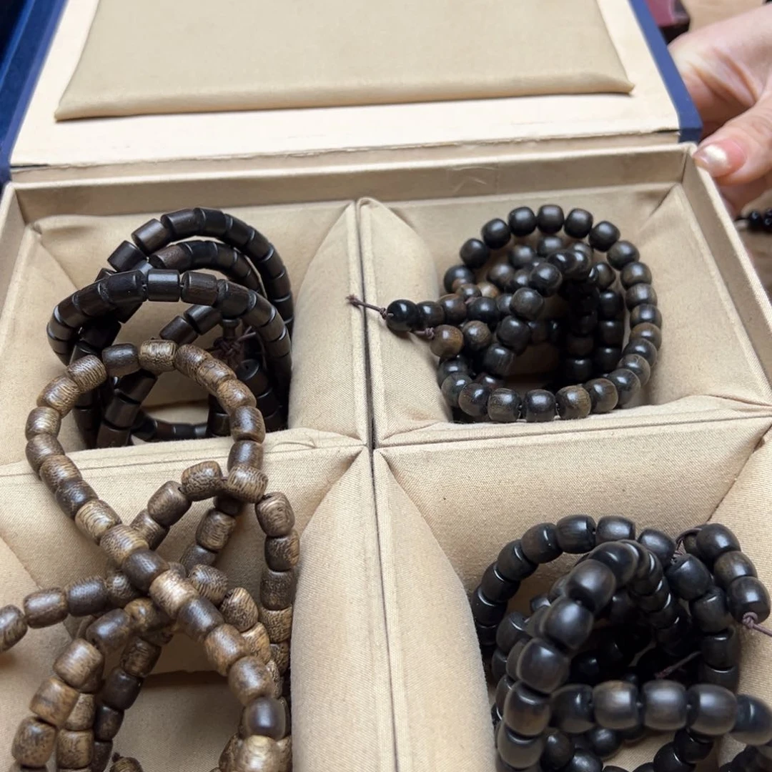 大叶紫檀（黑酸枝木类）