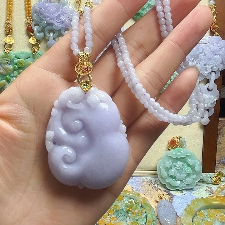 翡翠颈饰未镶嵌天然翡翠