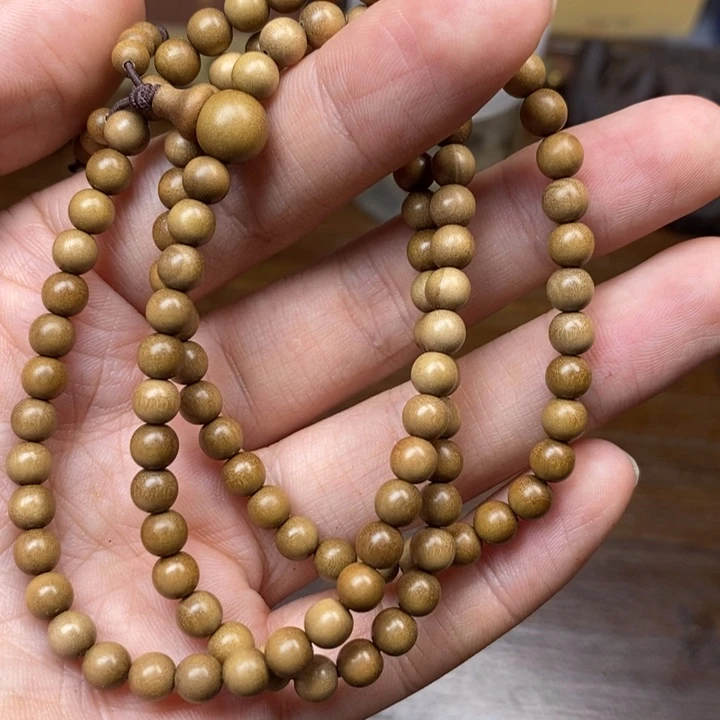 檀香木手串/手链0.5*108顺纹