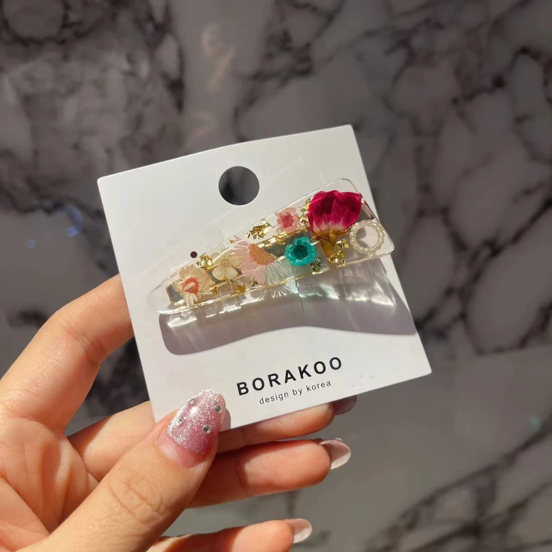 【BORAKOO】【吉莉】韩国东大门代购  透明水晶花朵三角发夹（单只）