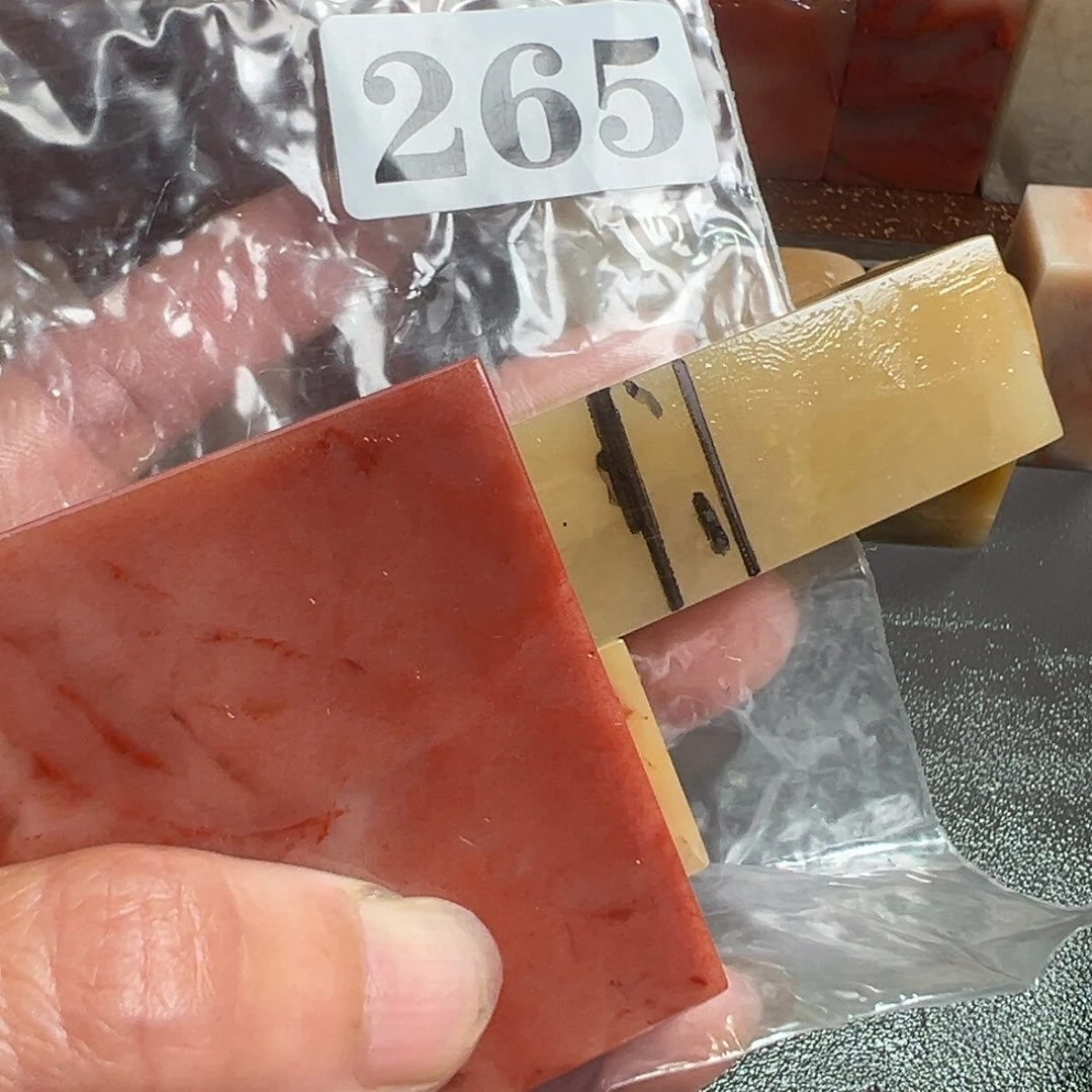 老挝石印石大**房老挝石