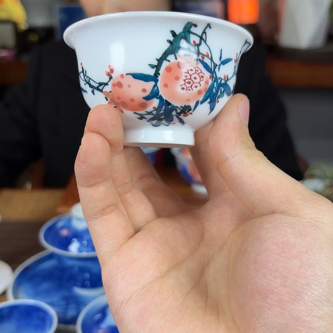 王庆龙老师手绘陶瓷