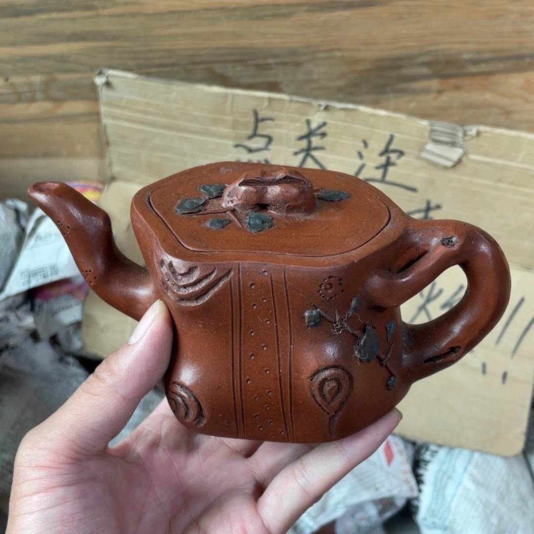 茶壶紫砂老厂紫砂壶一件。