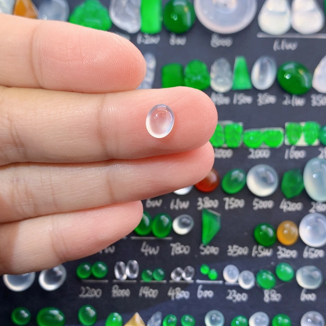 翡翠未镶嵌颈饰天然翡翠玉石蛋面