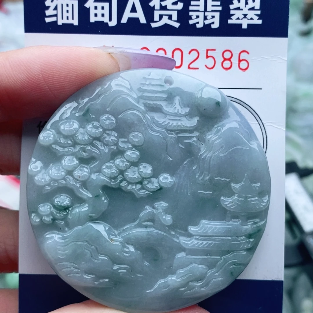 吊坠(不含链)未镶嵌翡翠