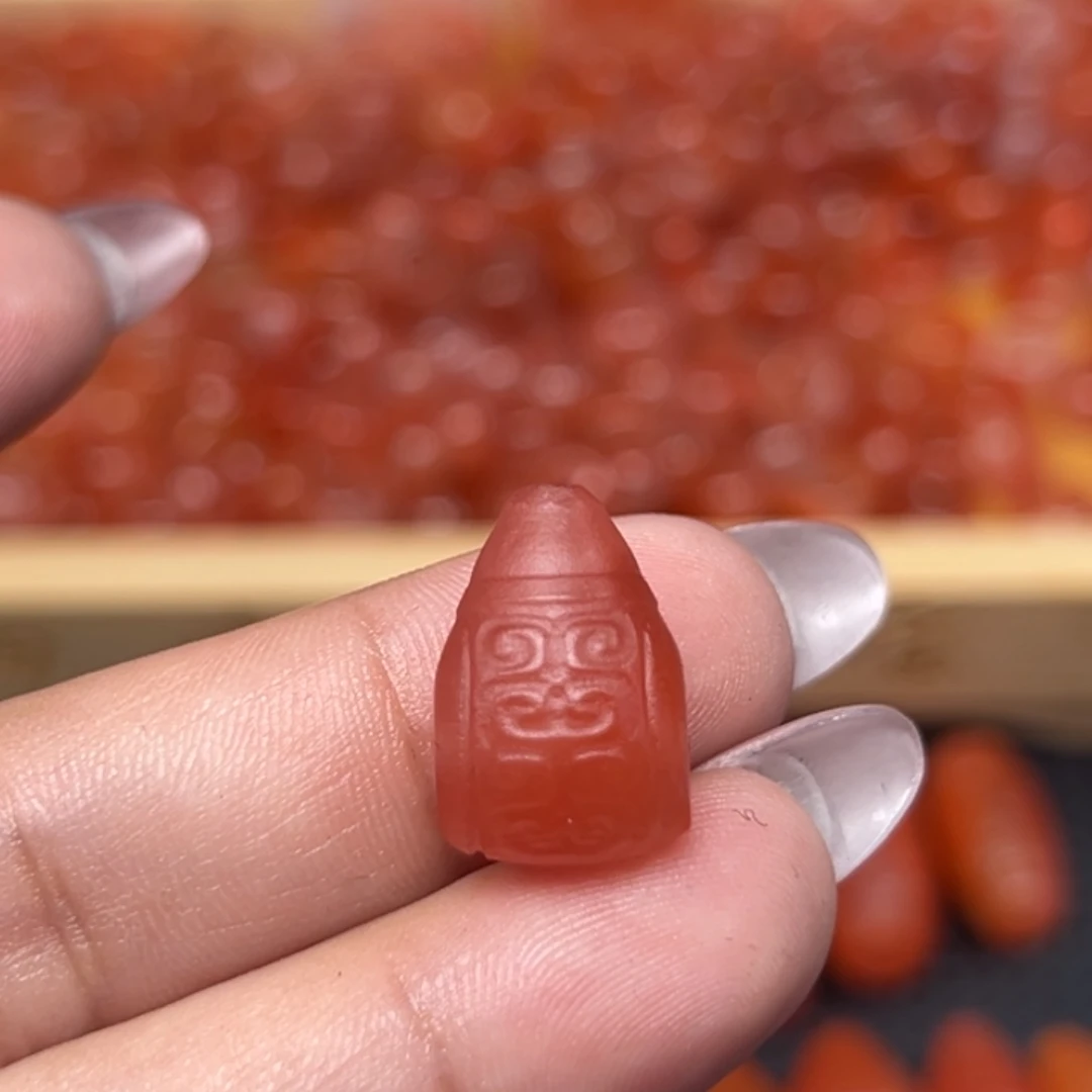 嫣***吊坠(不含链)未镶嵌南红玛瑙