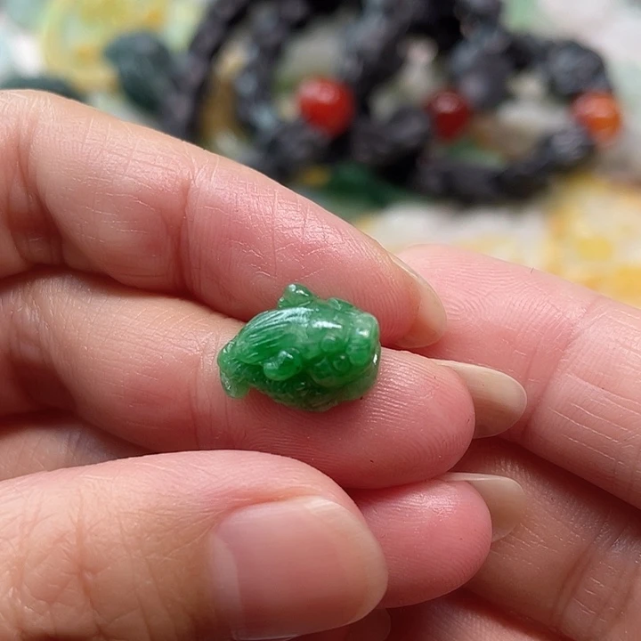 定制翡翠未镶嵌翡翠