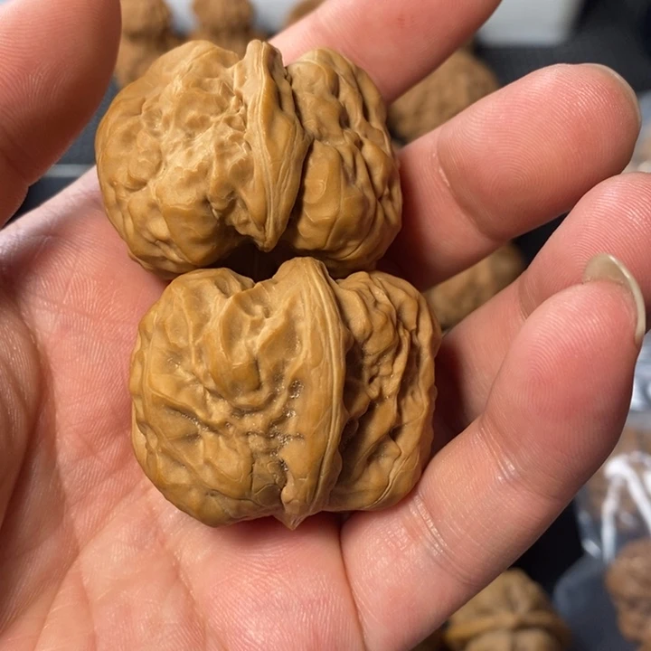 蛋***蛋吊坠桃核357644677