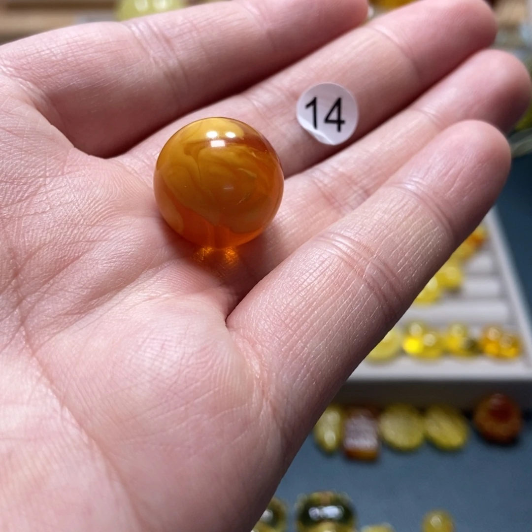 姗****琥珀未镶嵌裸石天然琥珀蜜蜡圆珠