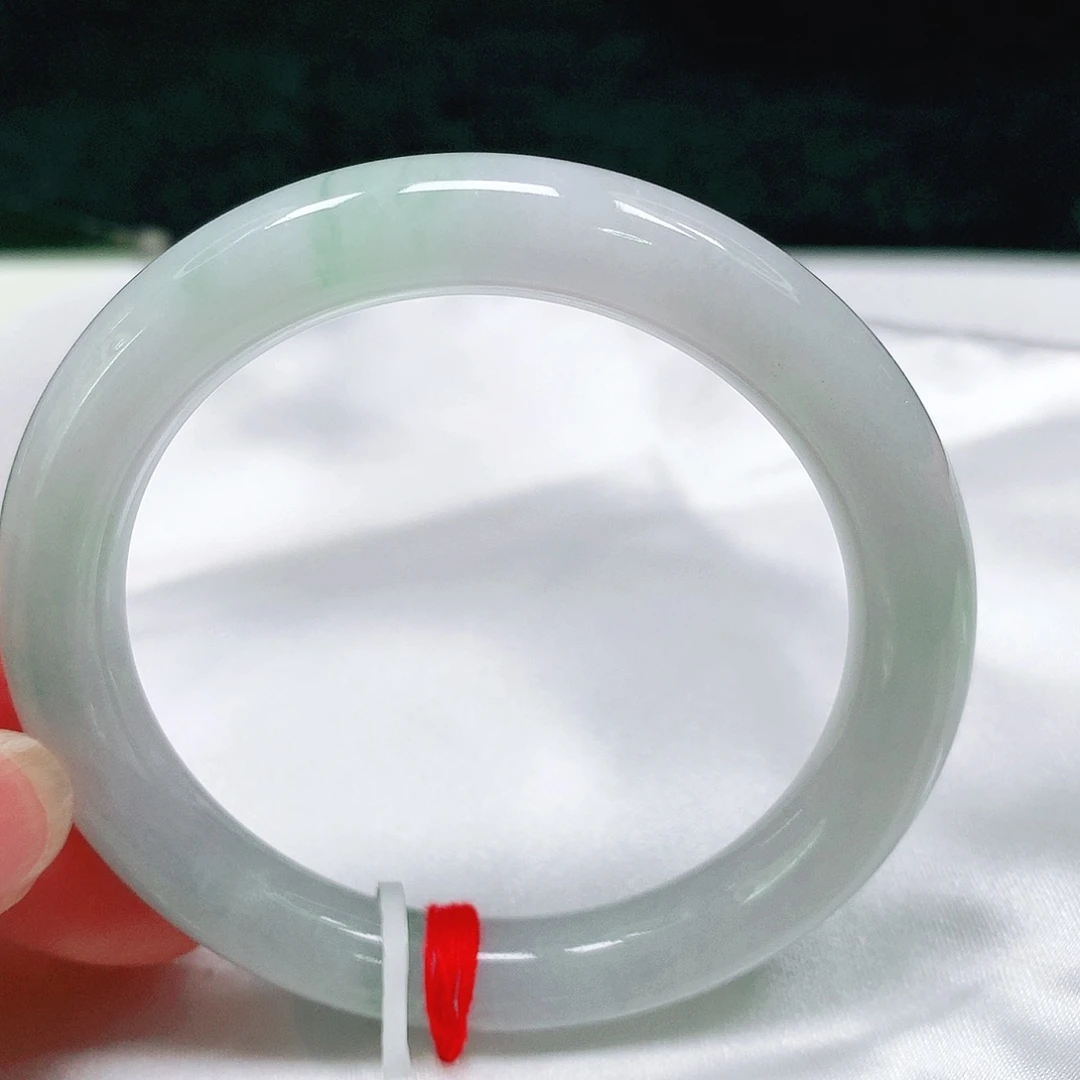 翡翠手镯（圆镯）未镶嵌25 号翡翠手镯