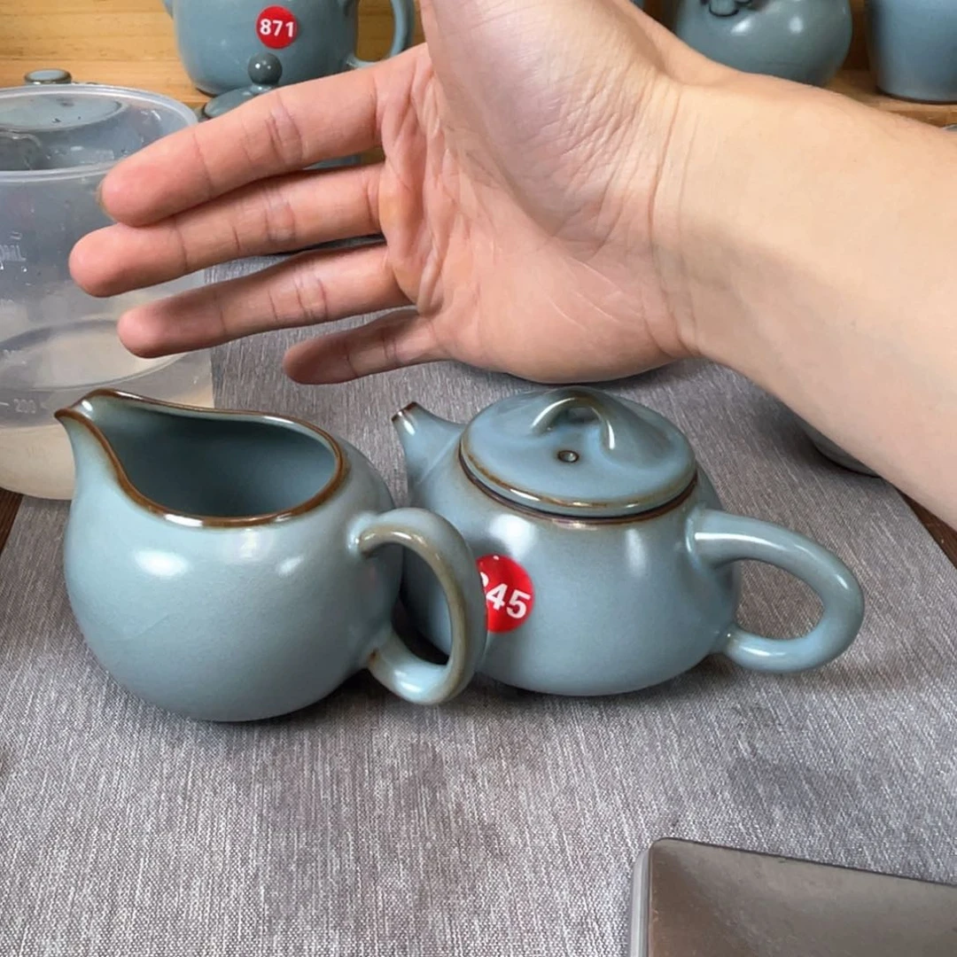 瓷片小微瑕。。。。。。。。。。。