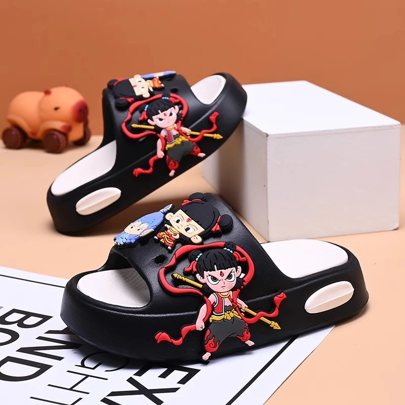 哪吒儿童拖鞋夏季新款外穿防滑耐磨小孩户外中大童软底沙滩鞋凉拖