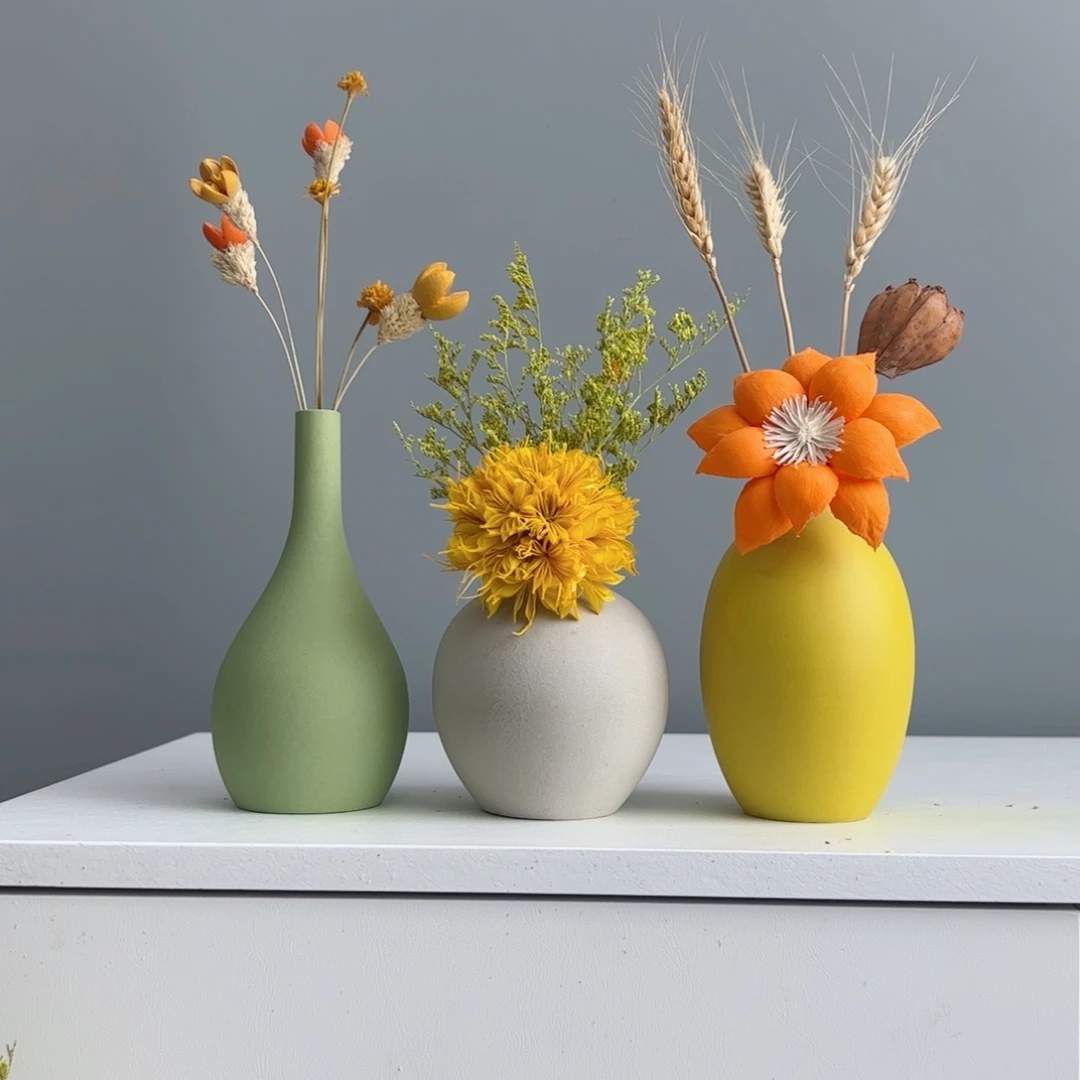 摆件陶瓷小花瓶摆件含花总高约20-30cm