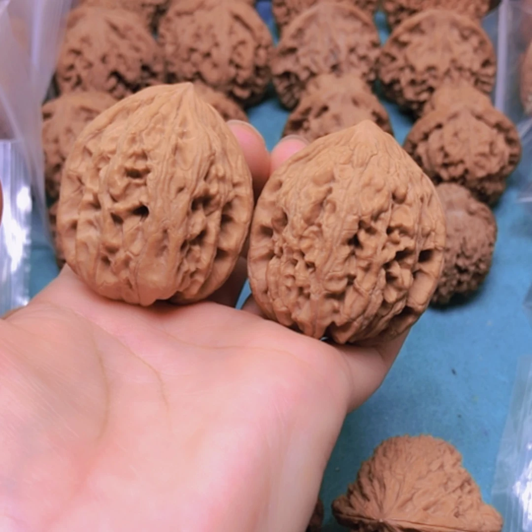 【闪购商品】摆件核桃41大沽石有修