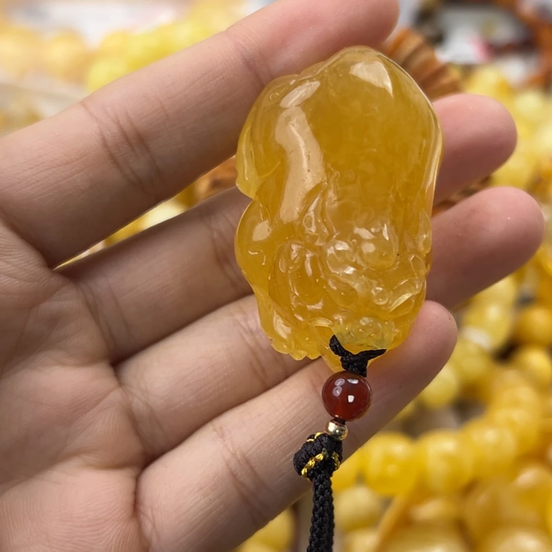 琥珀珠宝奇石未镶嵌