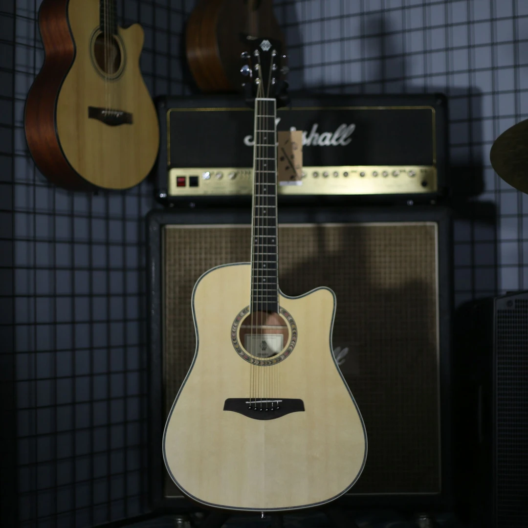 K.MARTH马斯吉他 布鲁克同工厂生产 CS50?DC