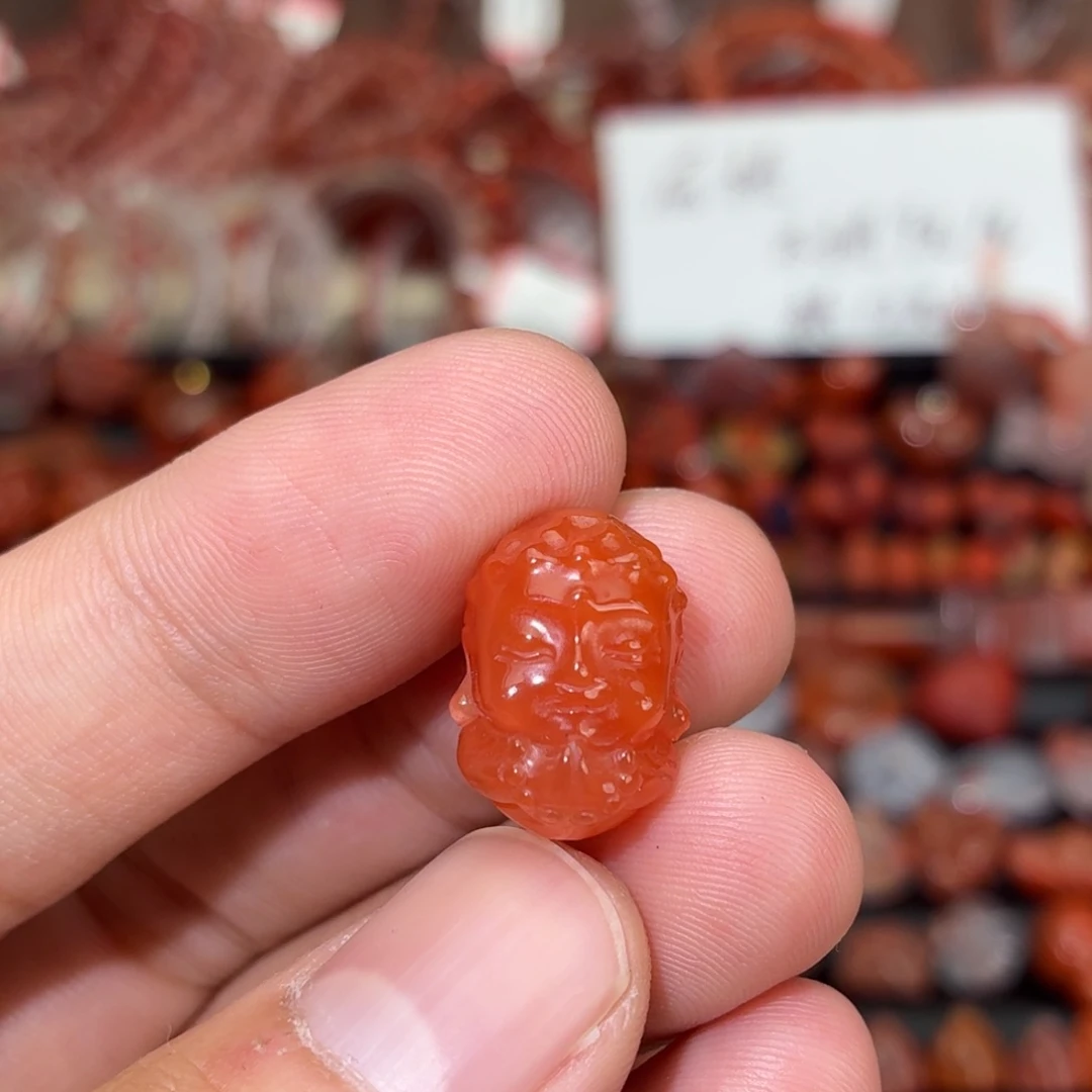 南红玛瑙未镶嵌颈饰宝宝佛1